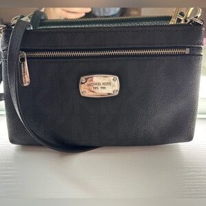 MK Crossbody bag